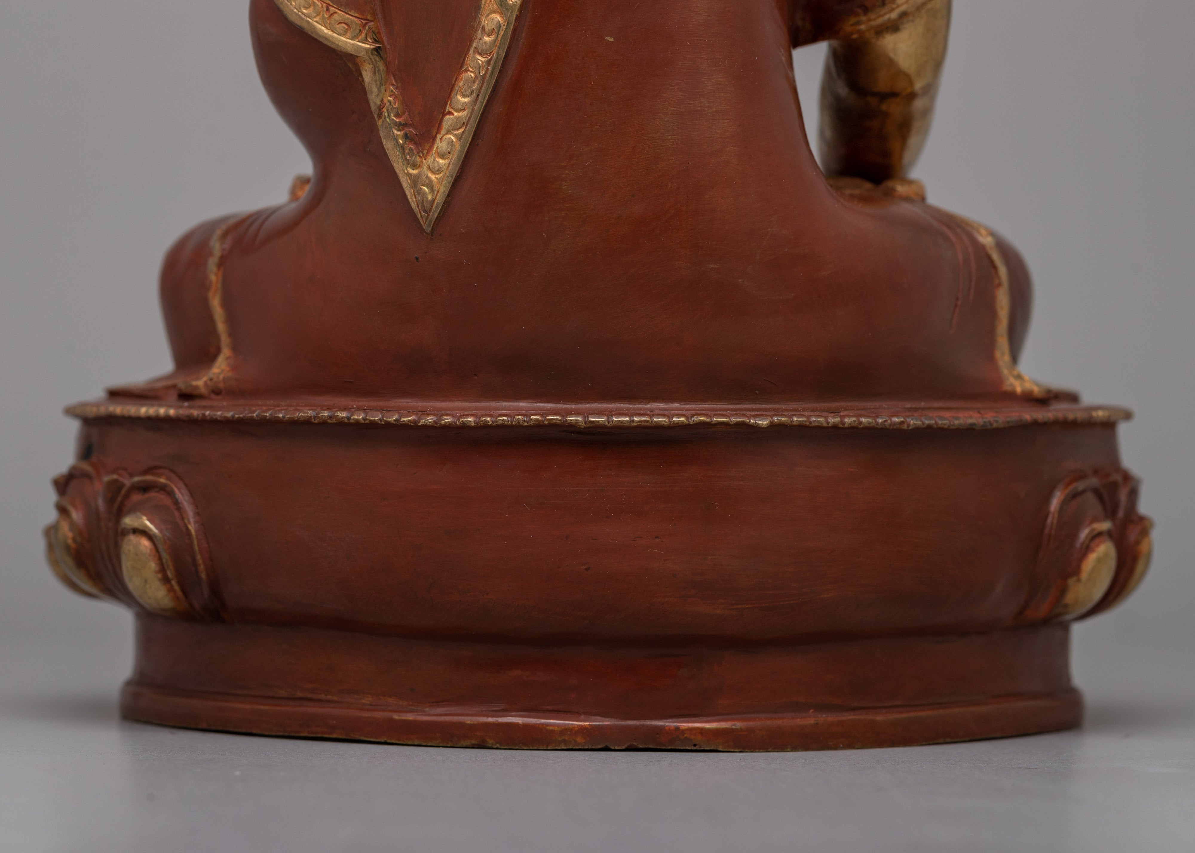 Buddha Shakyamuni Statue | Testament to Compassion and Wisdom