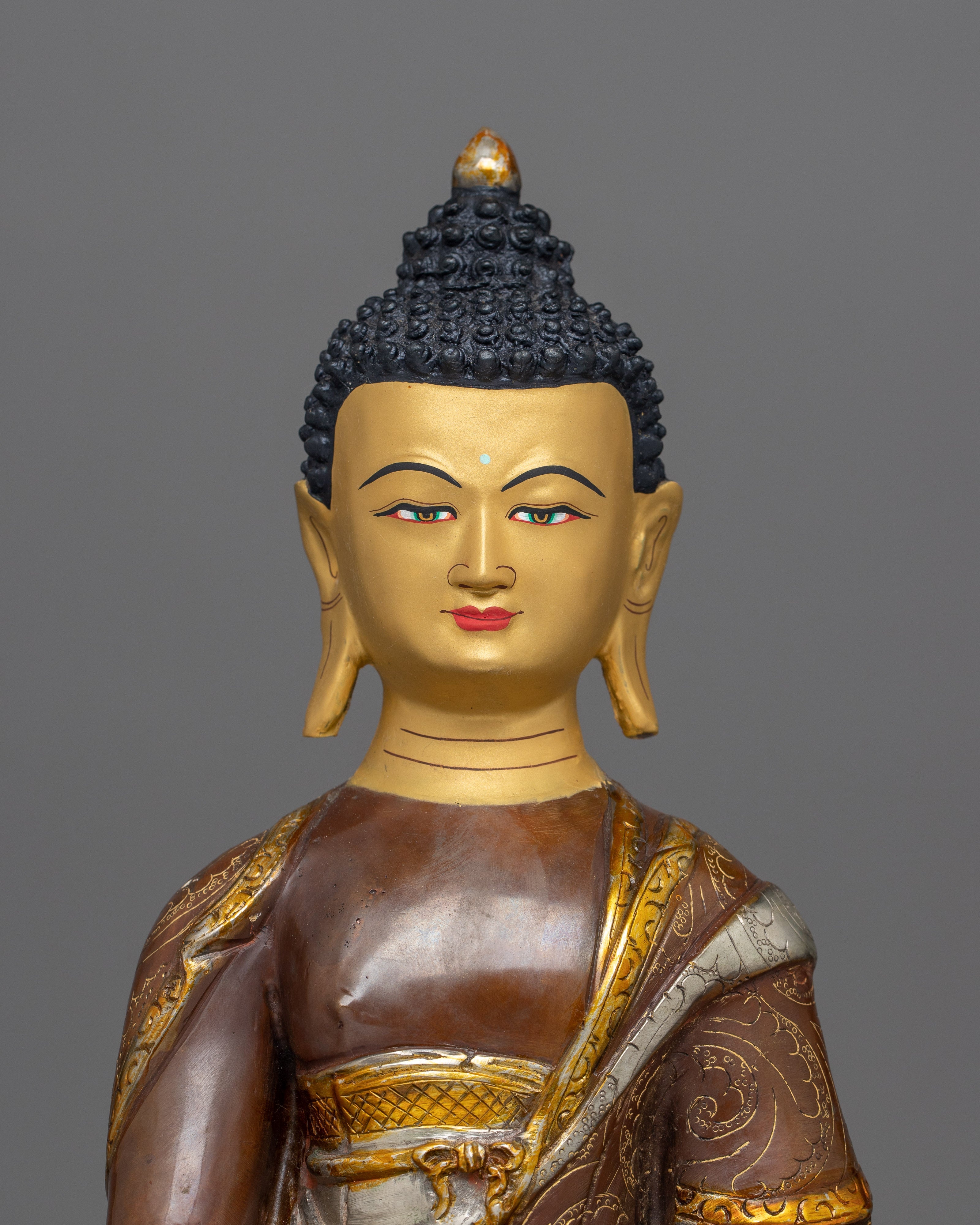 Antique Shakyamuni Buddha Statue | Preserving the Essence of Buddhist Teachings