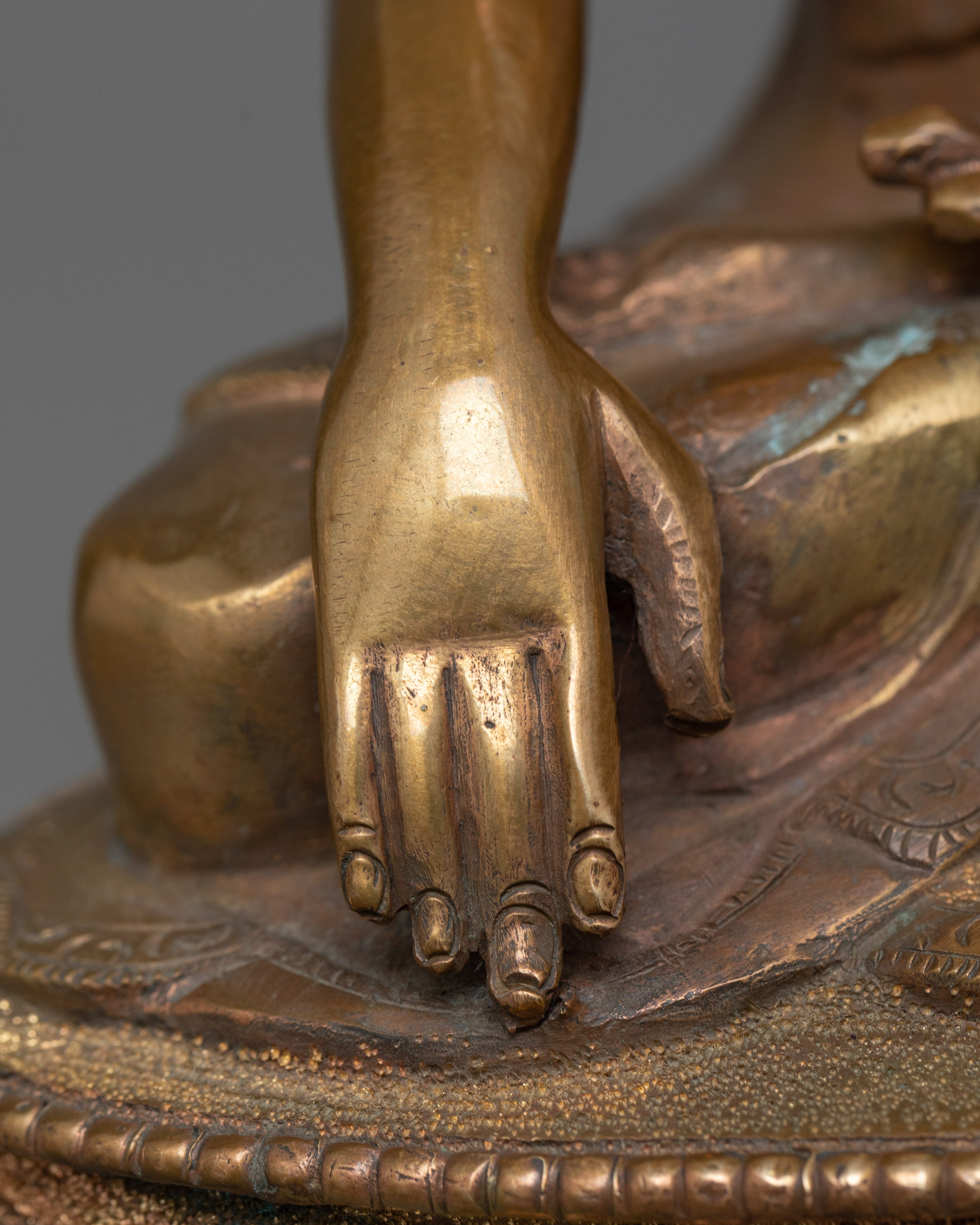 Buddha Shakyamuni Copper Statue |  Symbolizing Universal Compassion and Wisdom