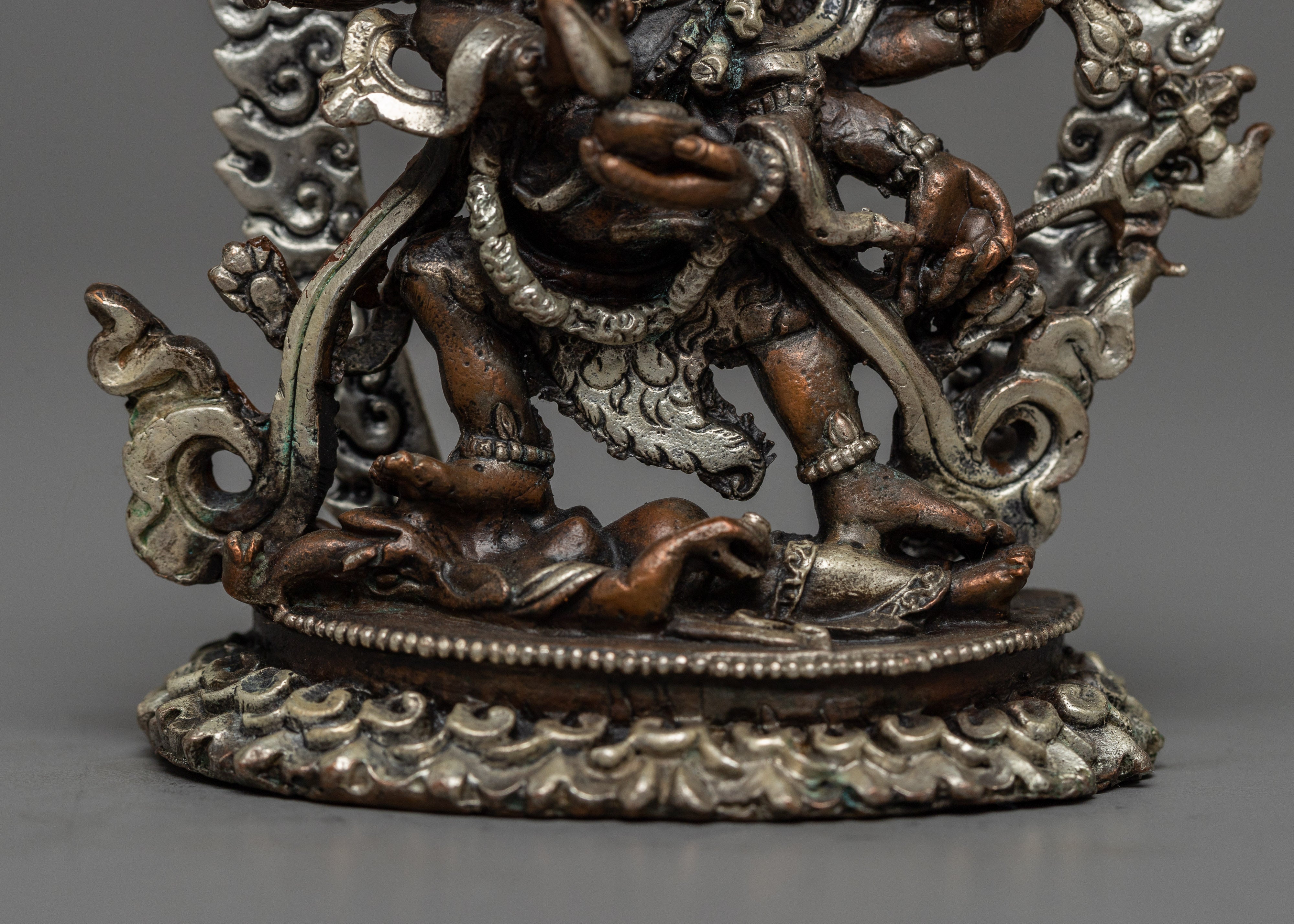 Machine Made Mahakala Statue | Symbol of Fearlessness and Power