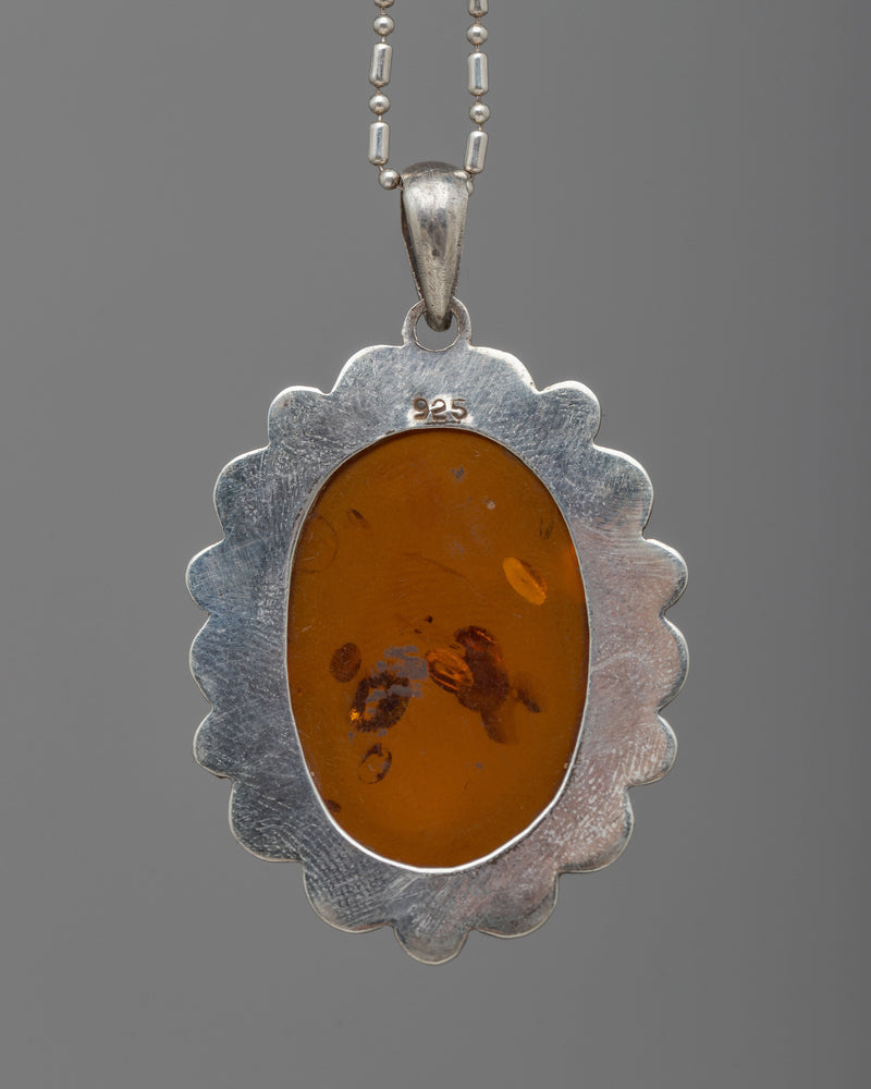 Silver Amber Pendent | Classic Beauty with a Touch of Nature