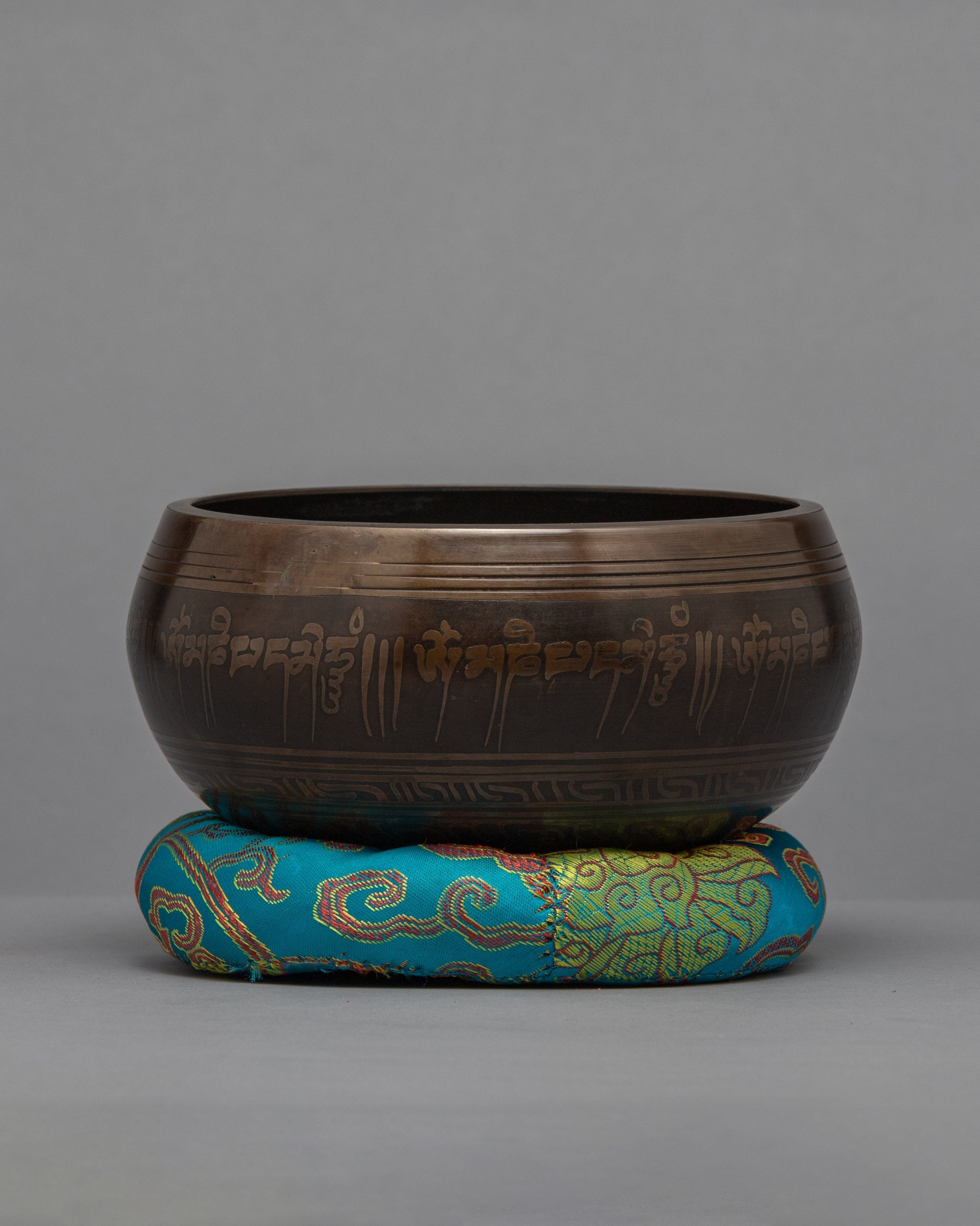 singing-bowl-in-nepal