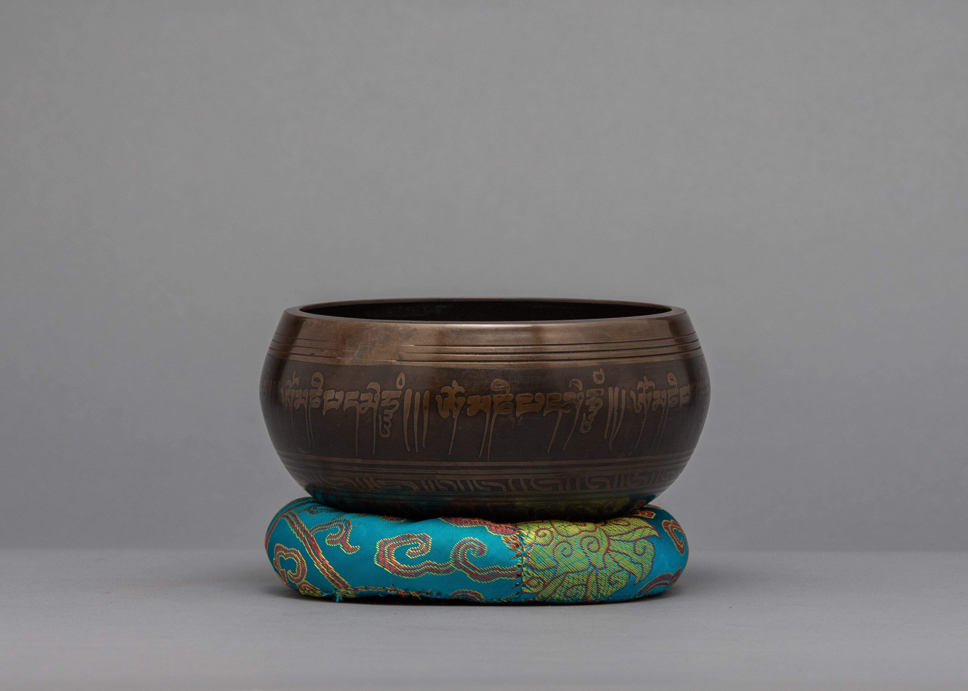 Traditional Singing Bowl In Nepal For Healing Sound Therapy | Chakra Aligmment
