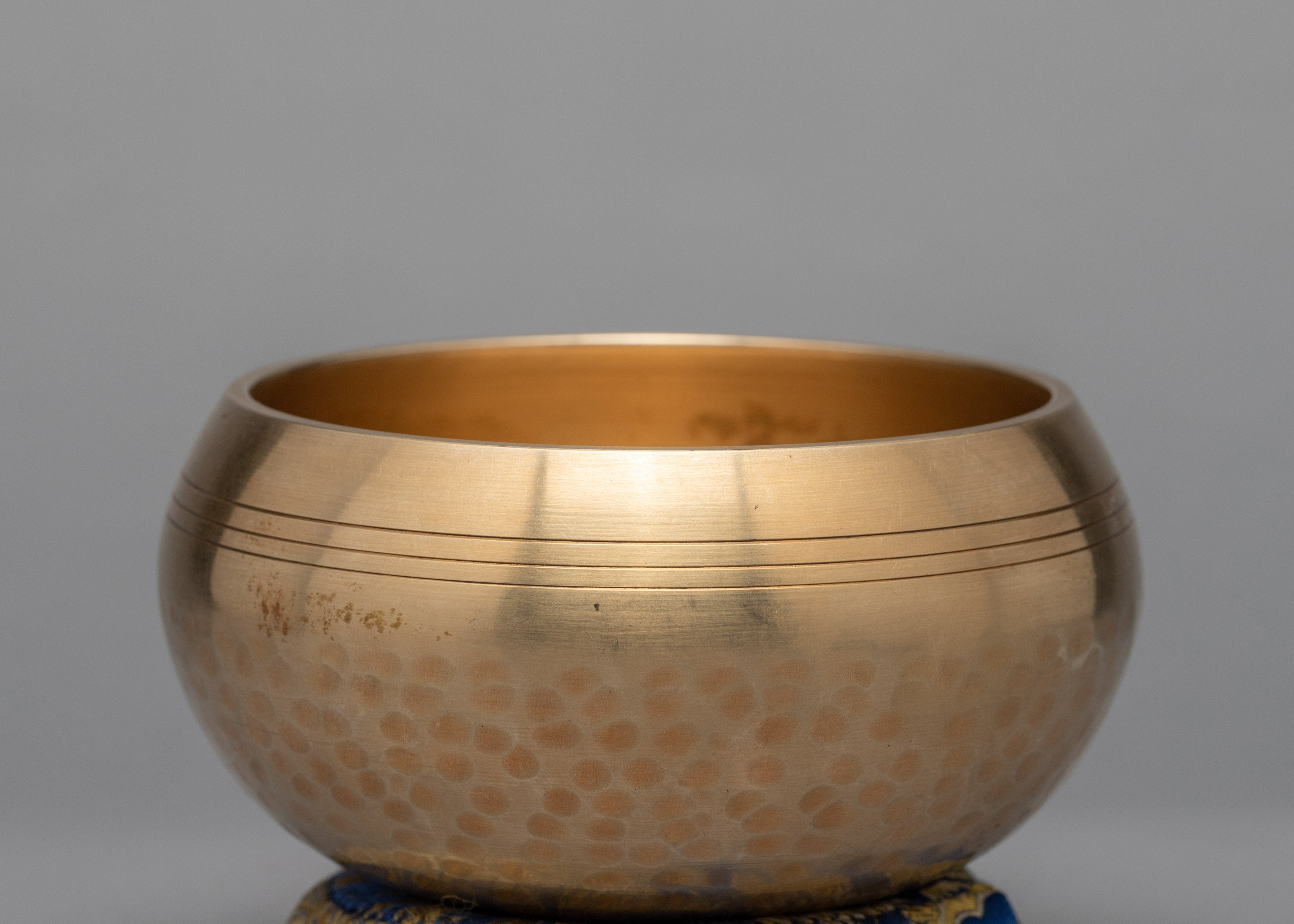 Tibetan Singing Bowl | Traditional Art