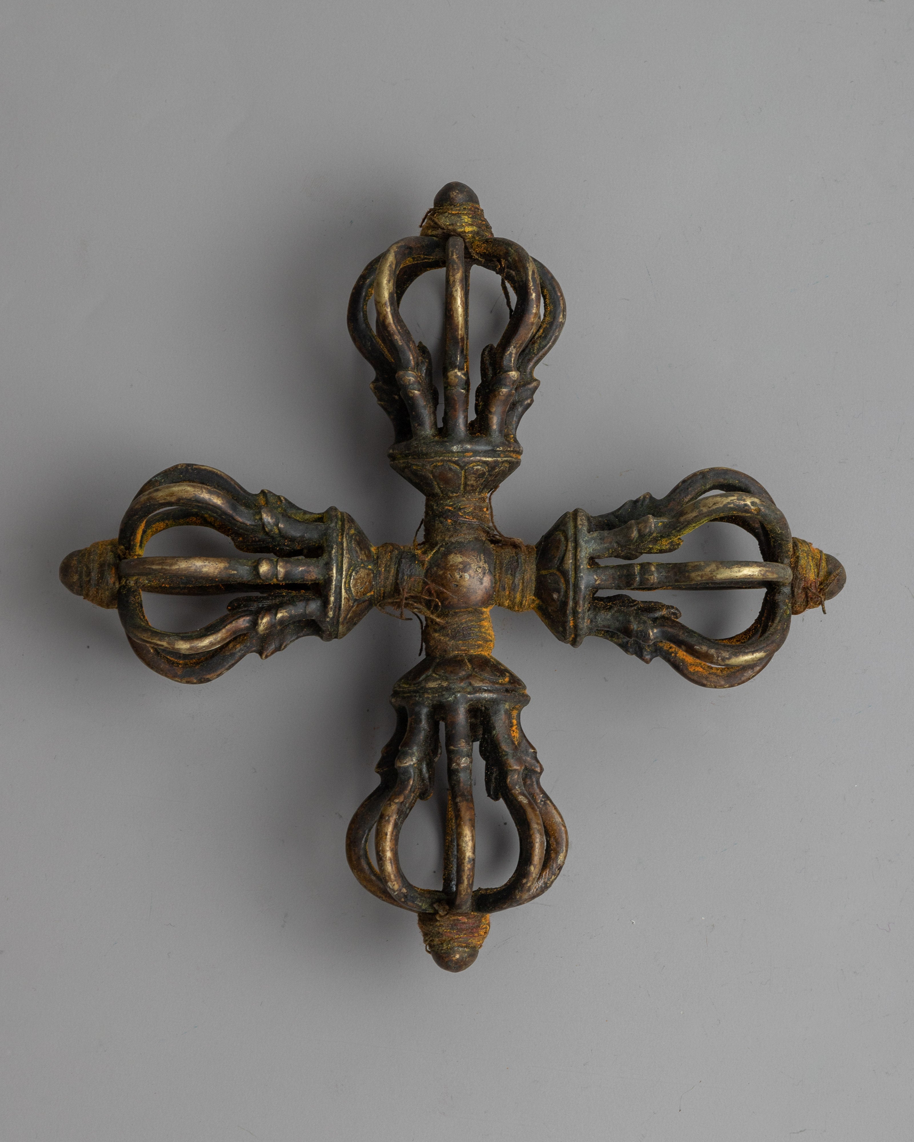 Doublevajra Pattern Sacred Double Vajra Dorje | Harnessing the Power of the Thunderbolt
