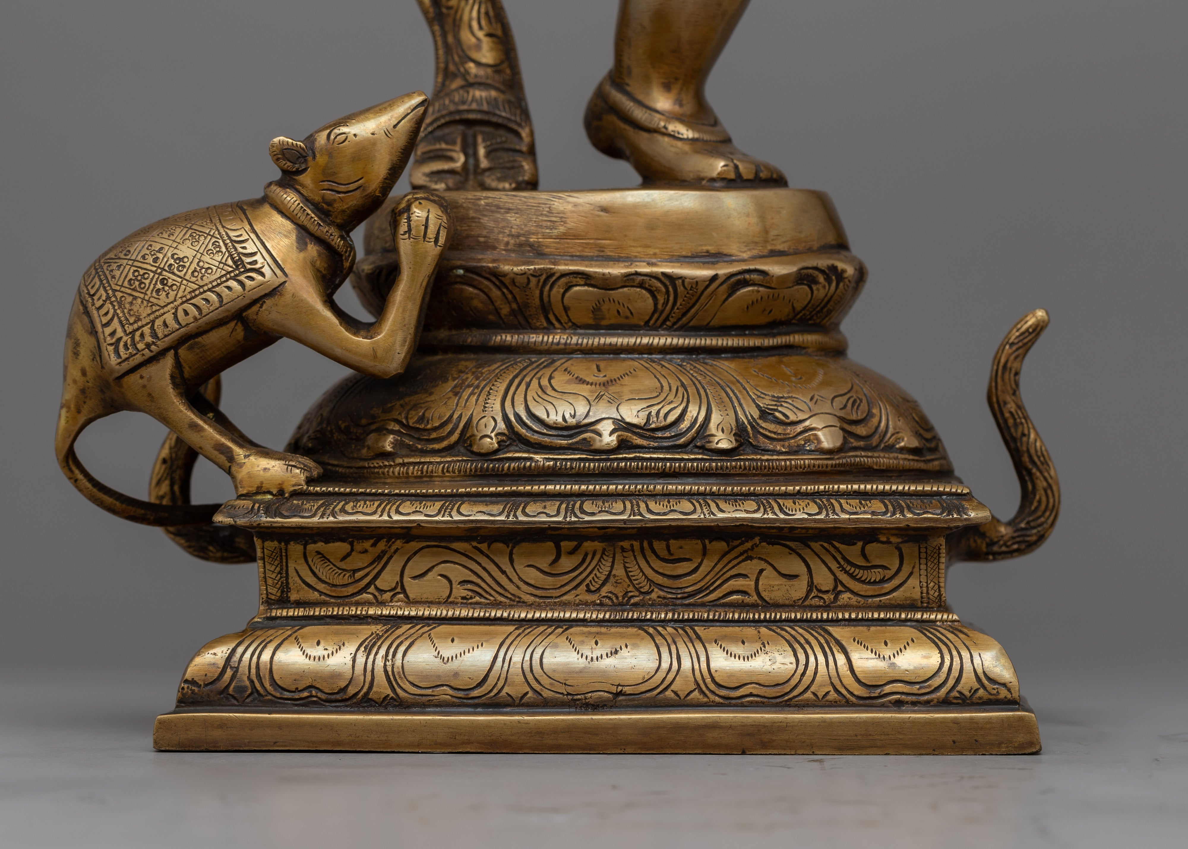 Royal Ganesha Statue | Blessings of Wealth and Fortune