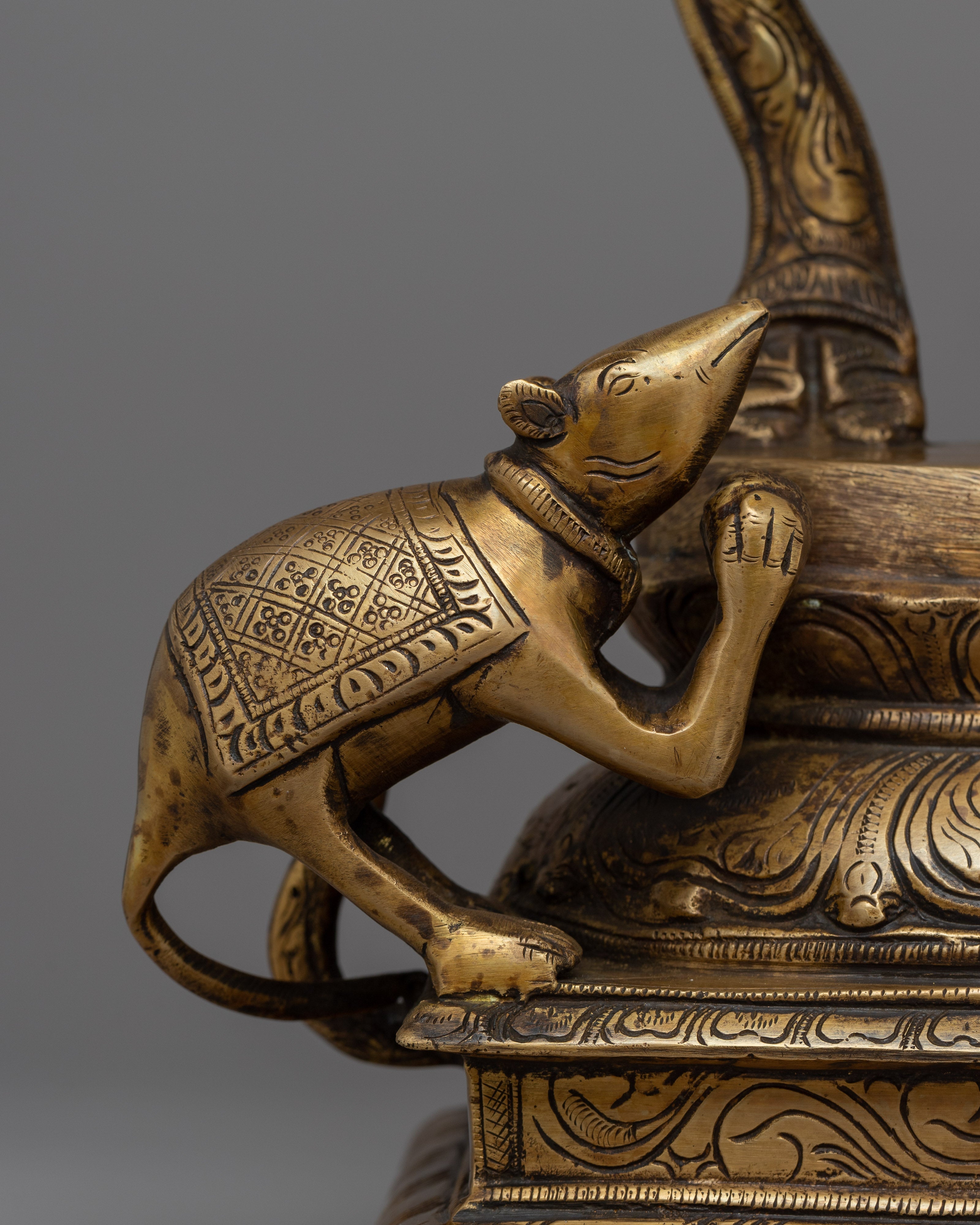 Royal Ganesha Statue | Blessings of Wealth and Fortune