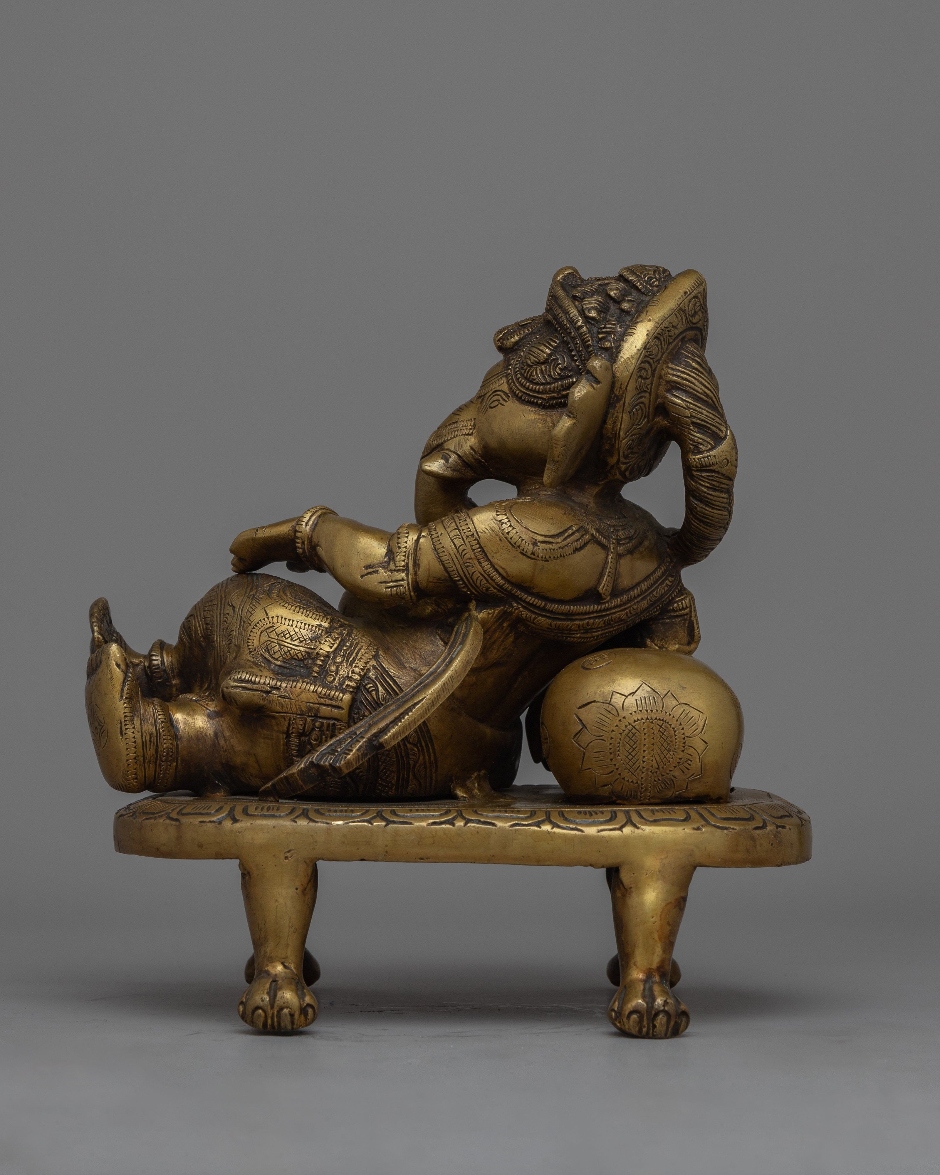 Lord Ganesha Gifts Statue | Perfect Gift for Spiritual Blessings and Prosperity