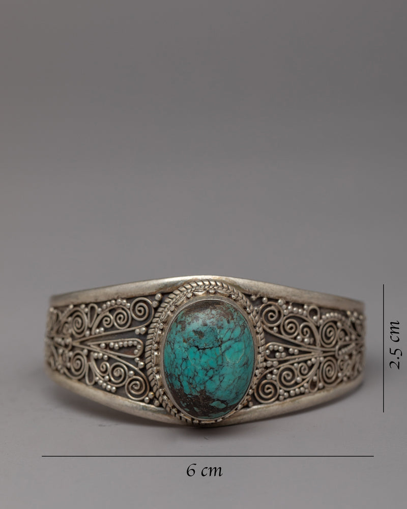 Handcrafted Silver Stone Bracelet | Timeless Piece of Elegance