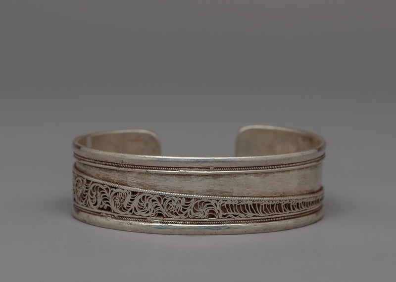 Handmade Sterling Silver Charm Bracelet | Exquisite Craftsmanship, Timeless Elegance